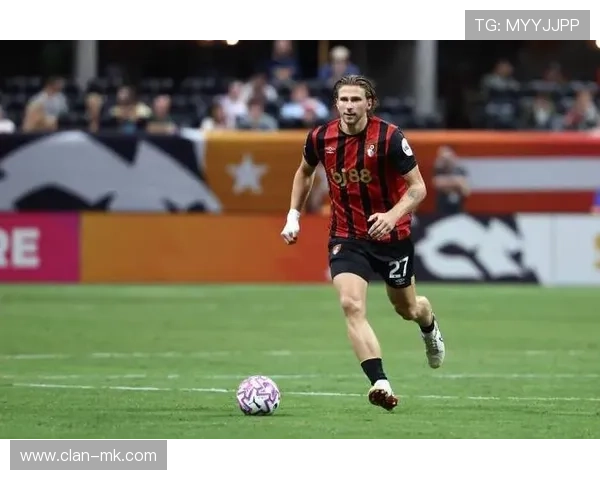 恩里克防守体系重塑球队防线，打造全新战术壁垒