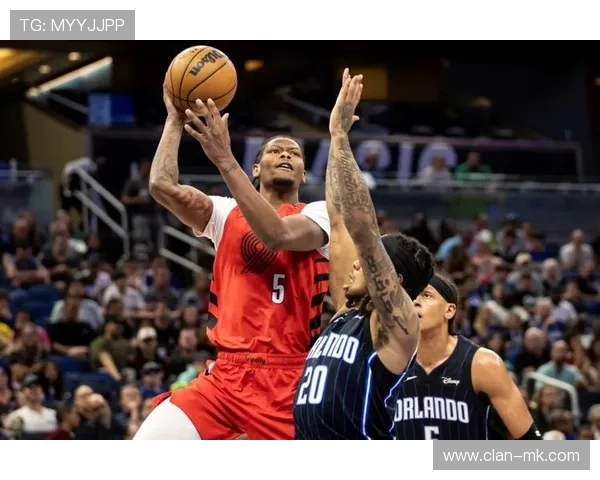 雷迪什加盟洛杉矶铁翼，新赛季引发现场热议